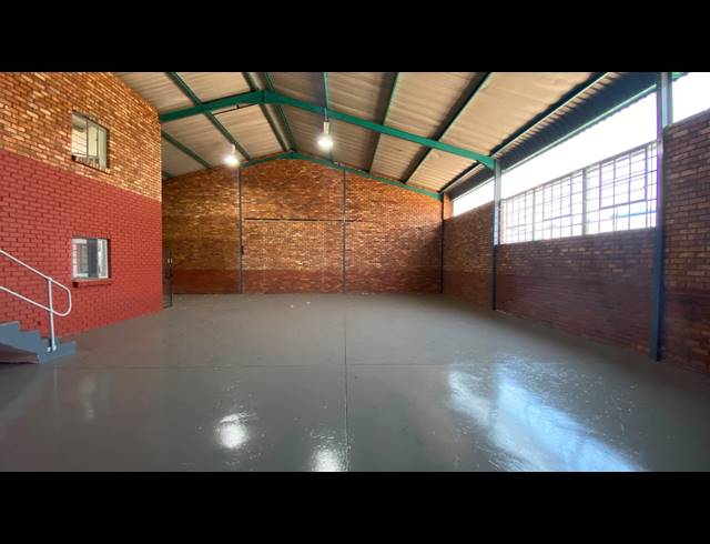 271M² WAREHOUSE TO LET IN HENNOPSPARK